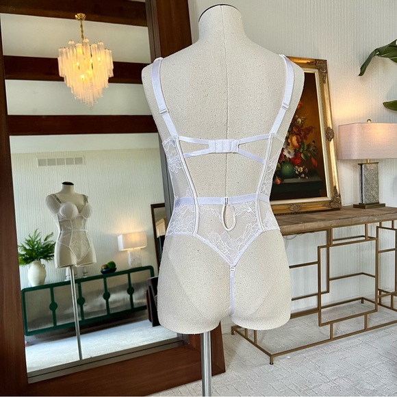 Teddies | Bombshell Lace Teddy Coconut White | Victoria's Secret Size- XS - Picture 4 of 9